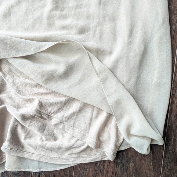 WynneLayers Beige Dual Layer Chiffon Sleeveless Top - Picture 7 of 10